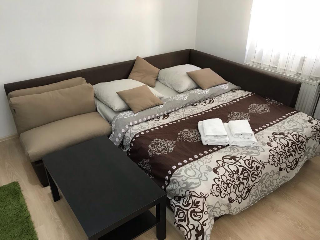 Gil Apartments, Квартира Студия В Самом Центре Пл Петефи ウージュホロド エクステリア 写真